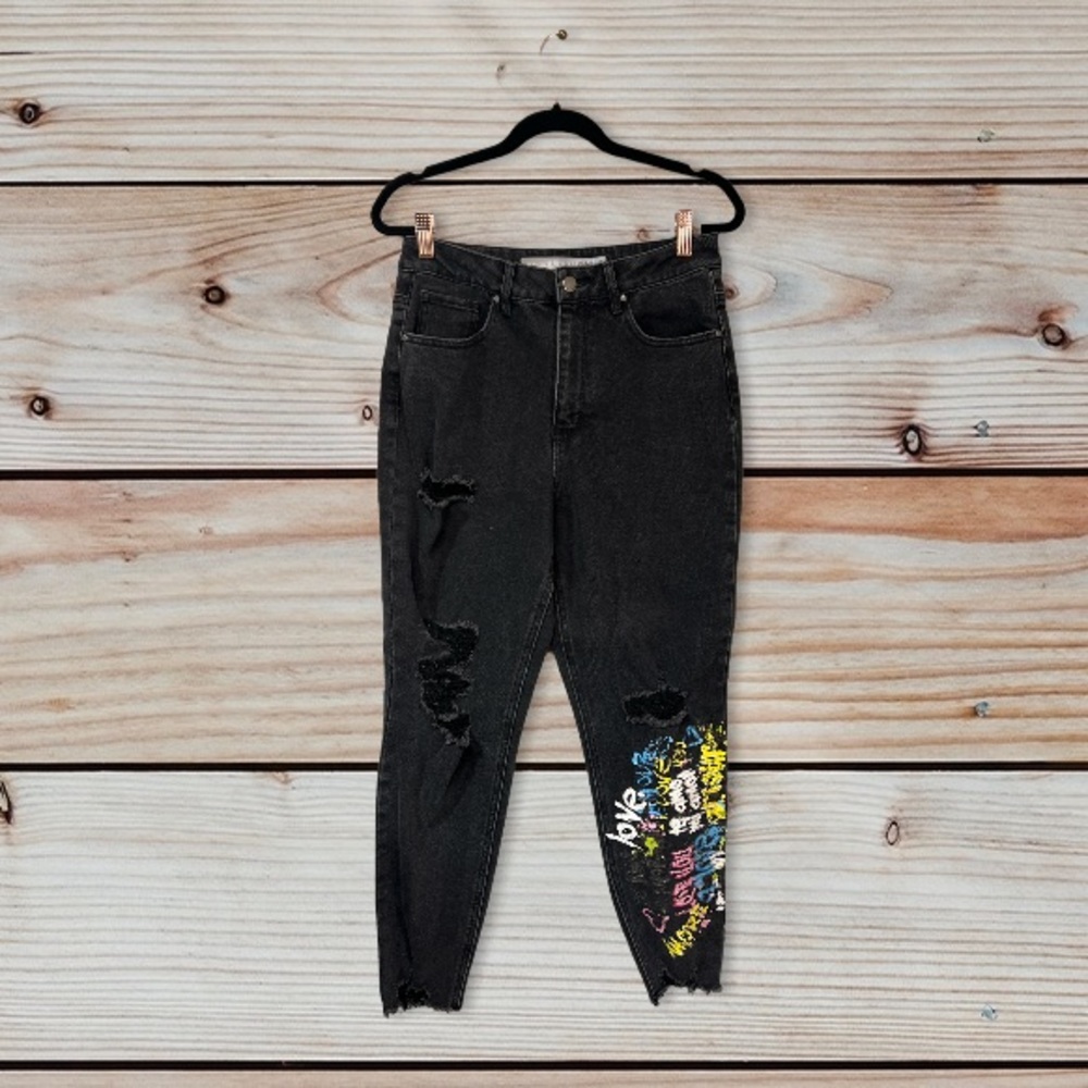 NEW Tinseltown Size 10 black ripped sexy Jeans Women’s clothing